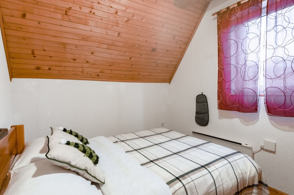 planinska-kuca-ela-visit-kupres-booking (10)