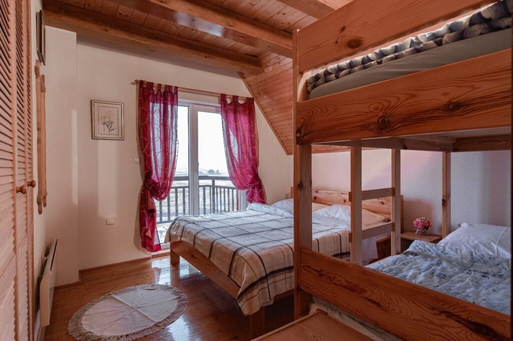 planinska-kuca-ela-visit-kupres-booking (8)