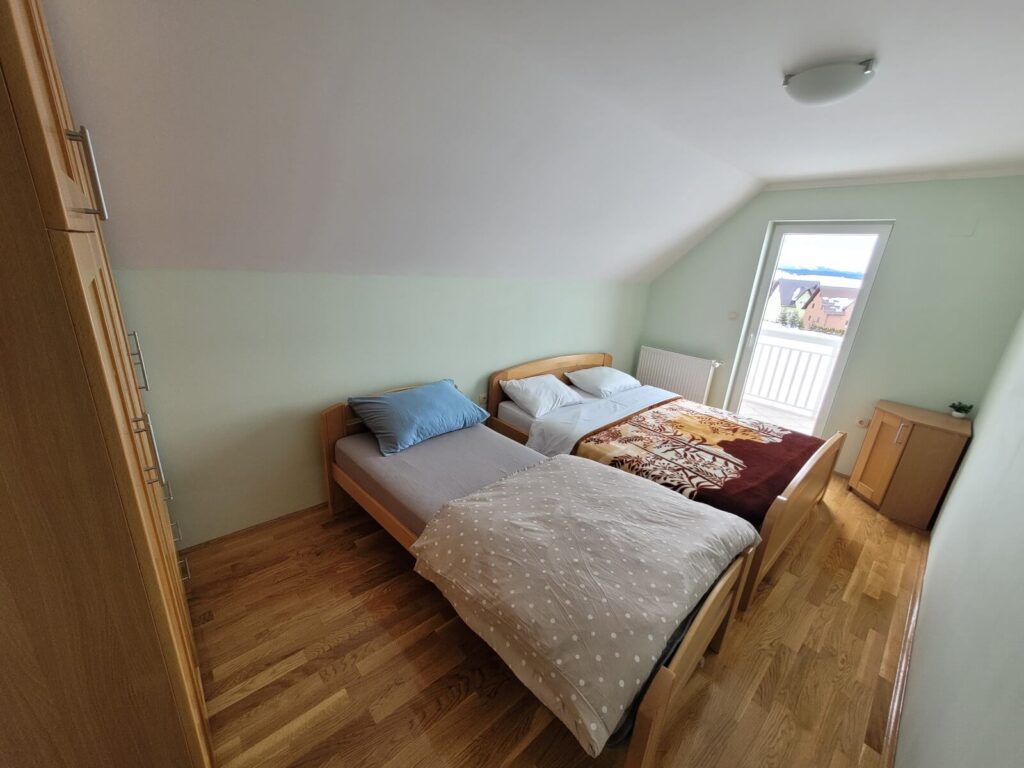 kuca-za-odmor-bradvica-visit-kupres-booking (7)