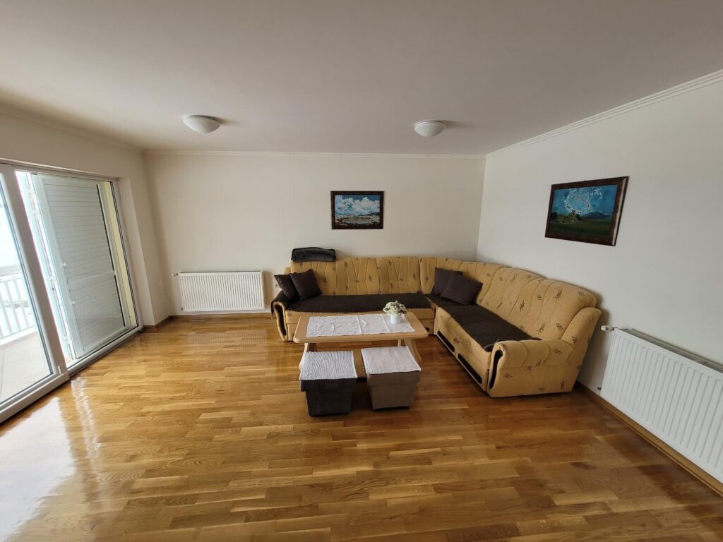 kuca-za-odmor-bradvica-visit-kupres-booking (8)