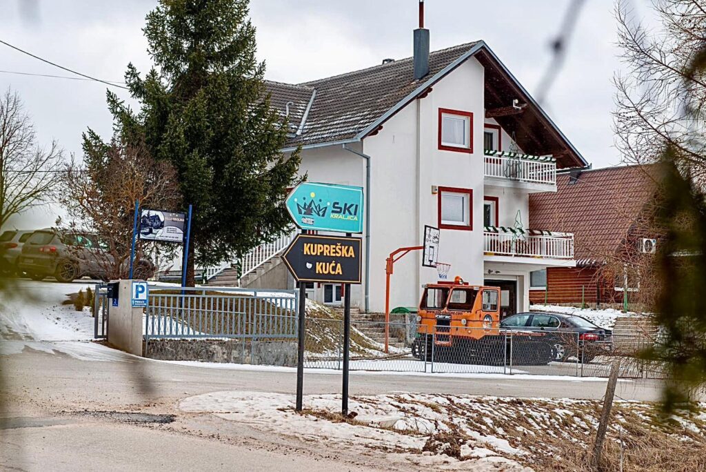 apartman-nikolina-visit-kupres-booking (18)