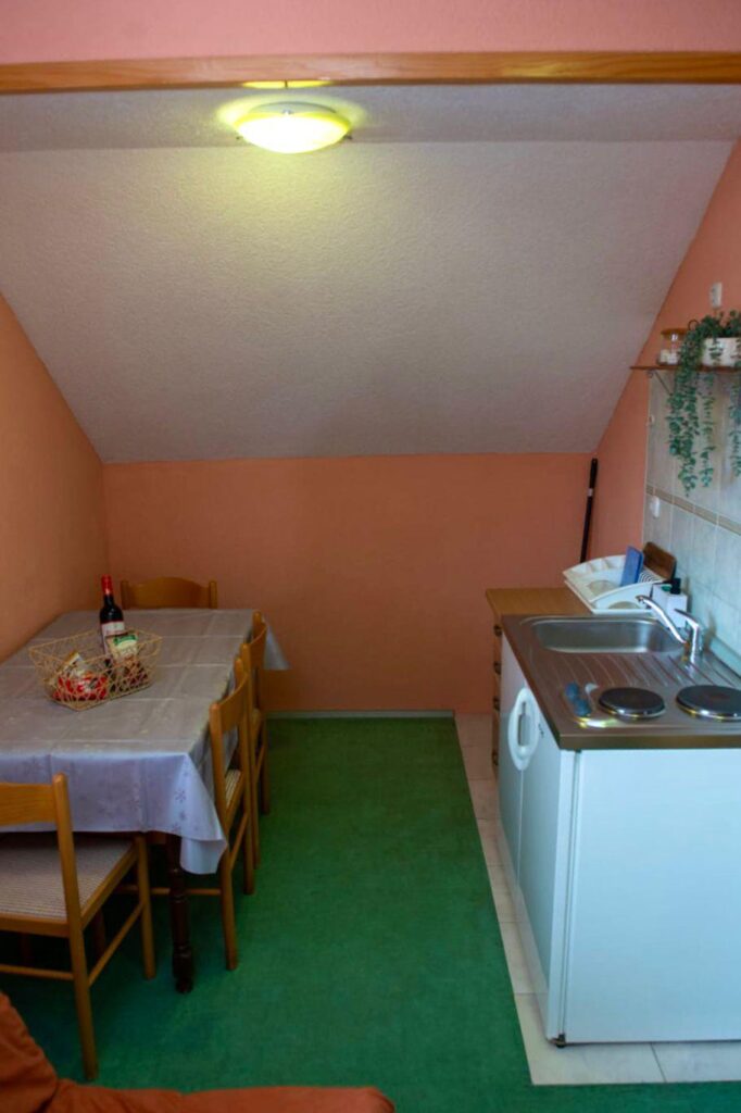 apartman-nikolina-visit-kupres-booking (6)