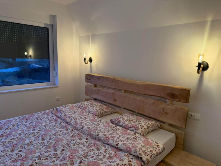 janna-maria-visit-kupres-booking (1)